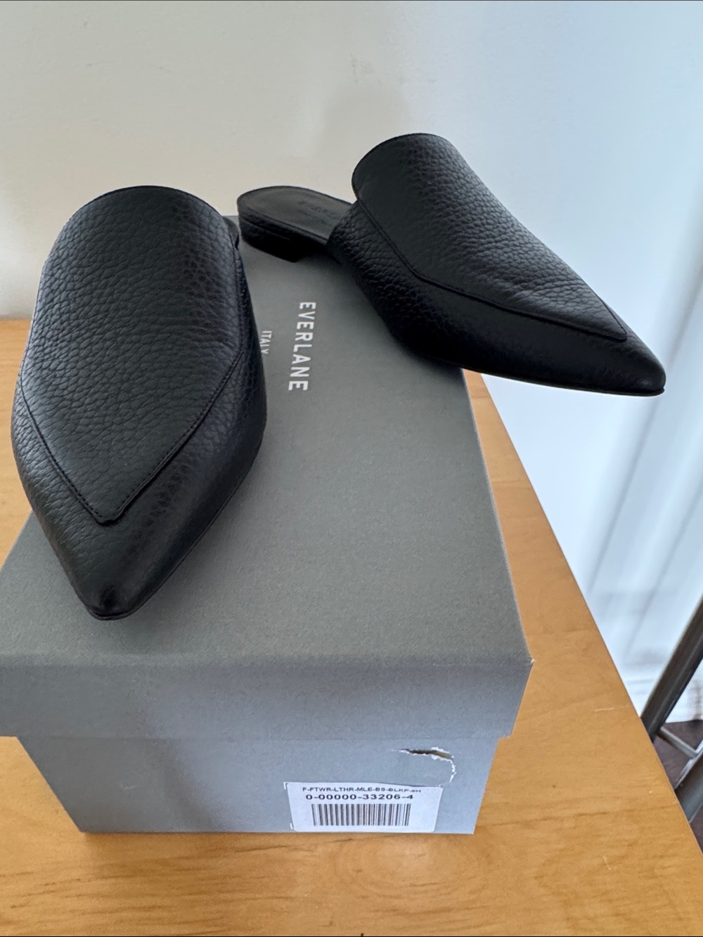 Everlane Black Pebbled Pointed Leather Mule Slides